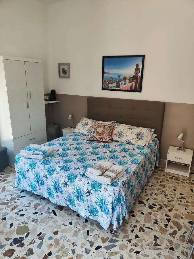 I Mori In Campidoglio Affitta Camere Sant'Agata di Militello 0*,  Italy