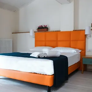 https://villa-azzurra-viale-felsina-49-bologna-it.emilia-romagnahotels.net