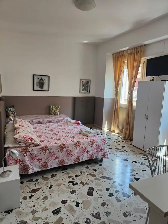 I Mori In Campidoglio Affitta Camere Sant'Agata di Militello Guest house